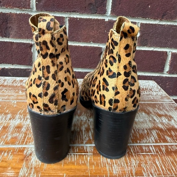 Mia Trinaa Leopard Print Booties - Picture 8 of 12